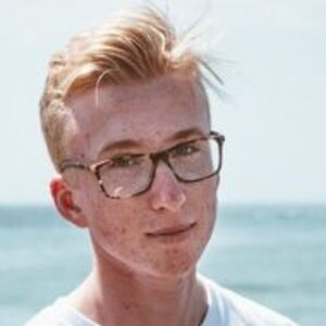 Profile photo of Derek Bloom